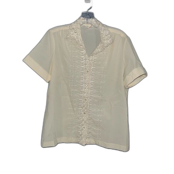 American Vintage Tops - Vintage Cottagecore Eyelet Lace and Embroidered Detail Button Down Top